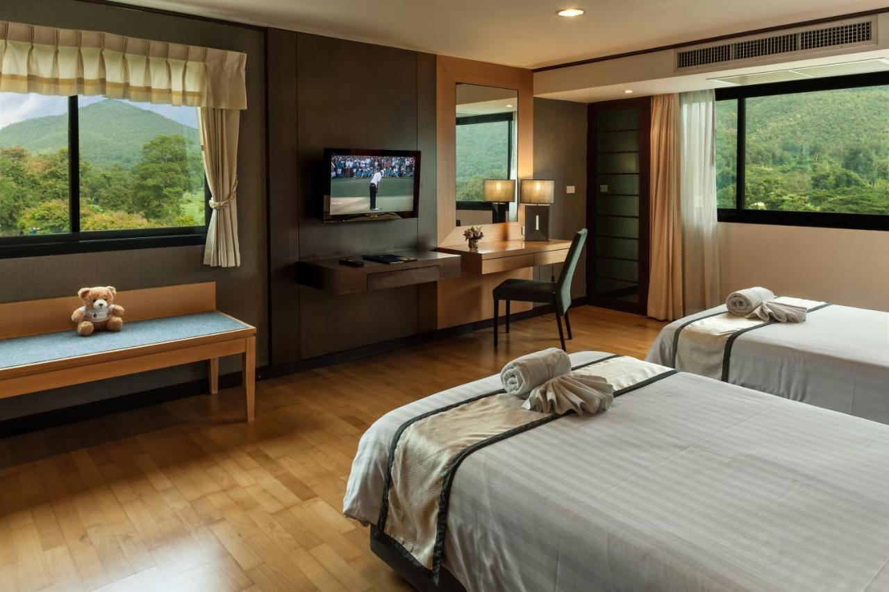 Alpine Golf Resort Chiang Mai Ban Huai Sai Nua Esterno foto