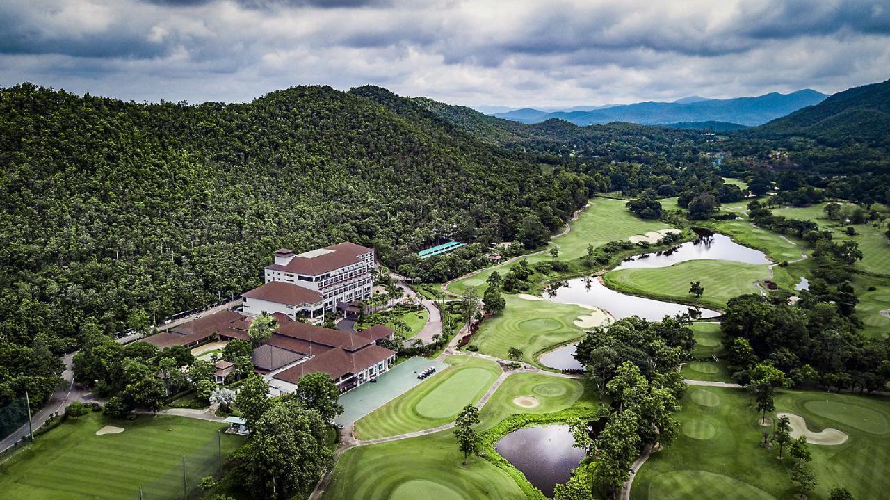 Alpine Golf Resort Chiang Mai Ban Huai Sai Nua Esterno foto