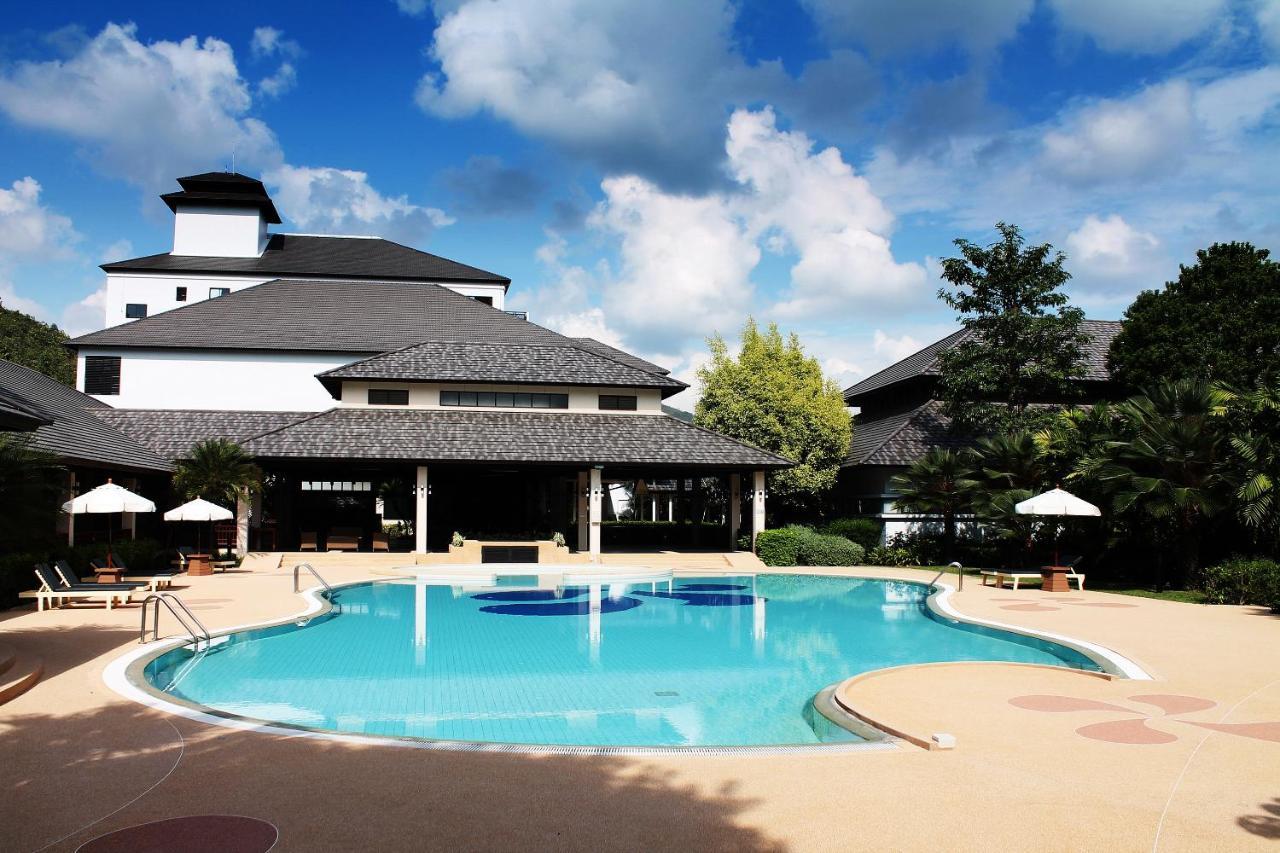 Alpine Golf Resort Chiang Mai Ban Huai Sai Nua Esterno foto